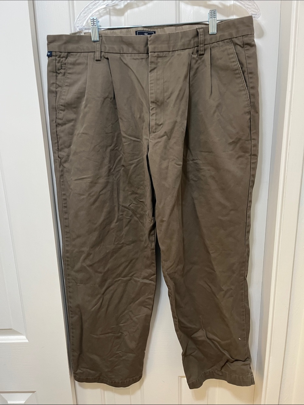 Dockers Men's Chinos in Olive Brown